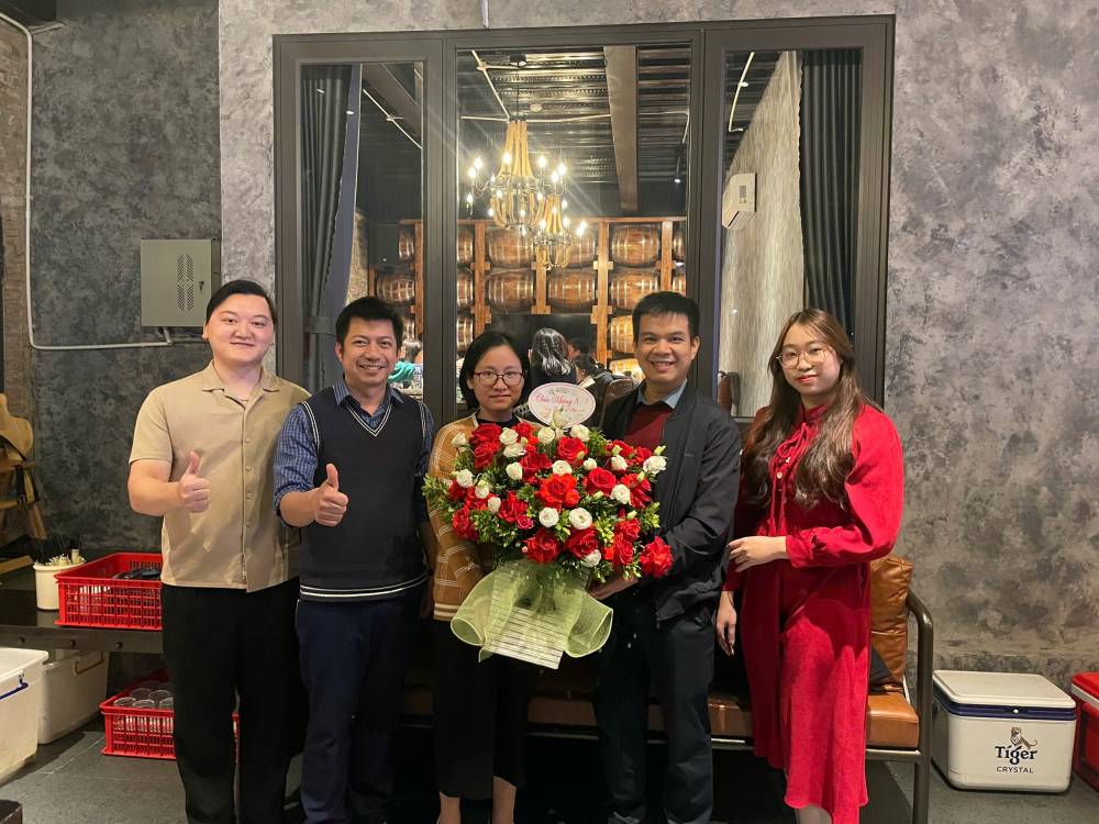 IAST tổ chức buổi liên hoan thân mật chúc mừng Ngày Quốc tế Phụ nữ 8/3
